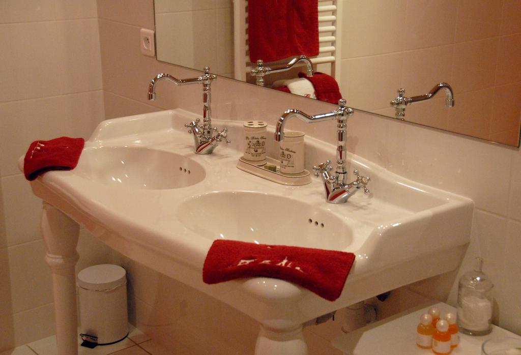 Chateau De La Flechere Bed & Breakfast Blacé Dış mekan fotoğraf