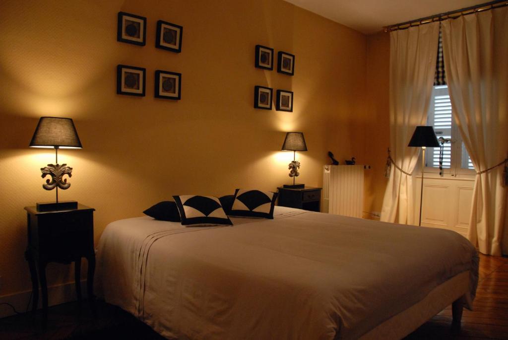 Chateau De La Flechere Bed & Breakfast Blacé Oda fotoğraf