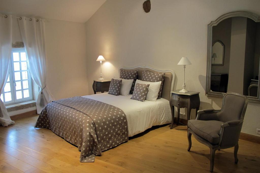 Chateau De La Flechere Bed & Breakfast Blacé Oda fotoğraf